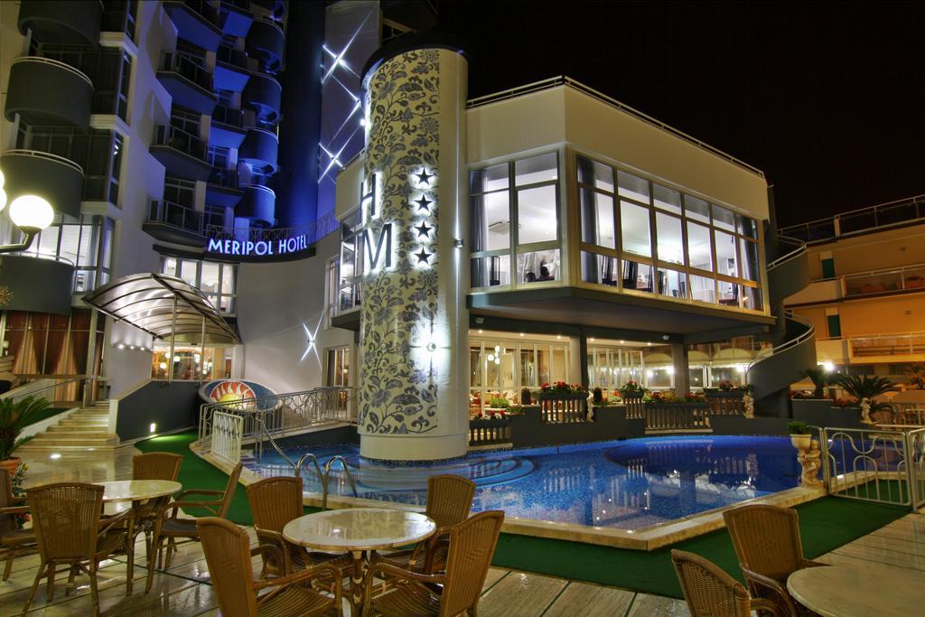 Hotel Meripol Альба-Адріатіка Екстер'єр фото